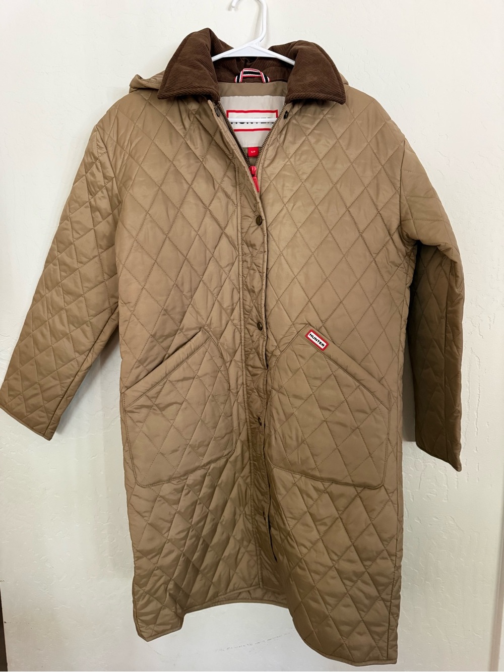 Women’s Hunter Quilted Long Coat with Corduroy Collar and hood